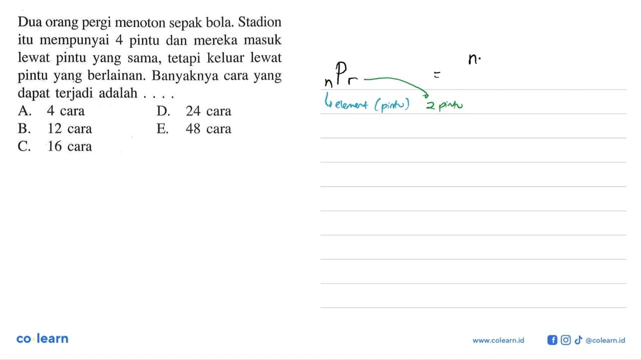 Dua orang pergi menoton sepak bola. Stadion itu mempunyai 4