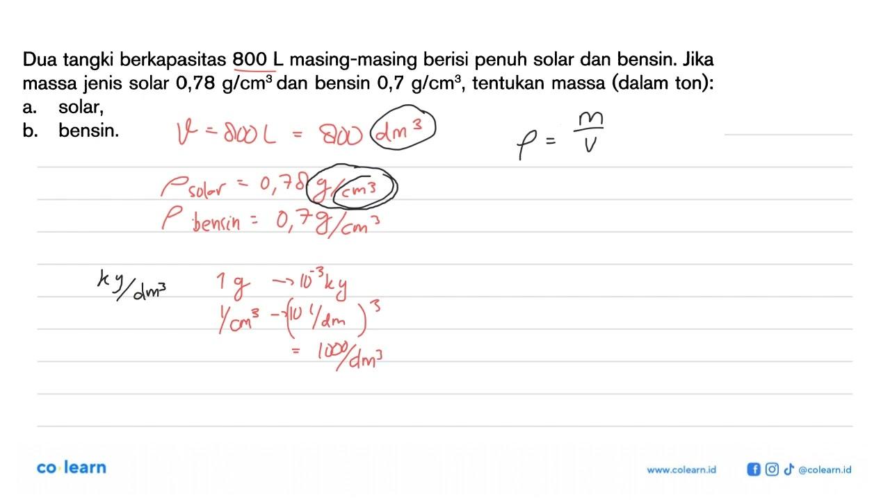 Dua tangki berkapasitas 800 L masing-masing berisi penuh