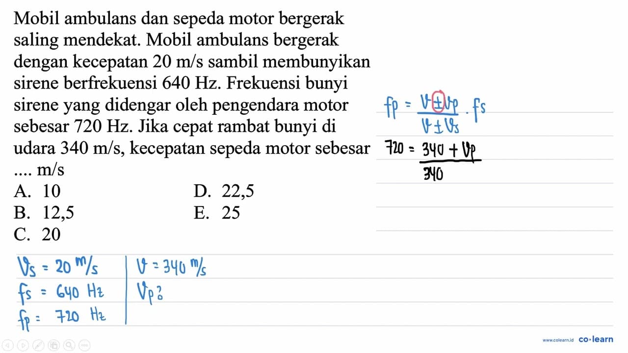 Mobil ambulans dan sepeda motor bergerak saling mendekat.