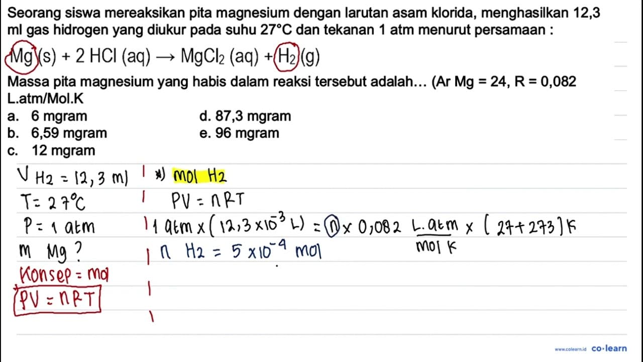 Seorang siswa mereaksikan pita magnesium dengan larutan